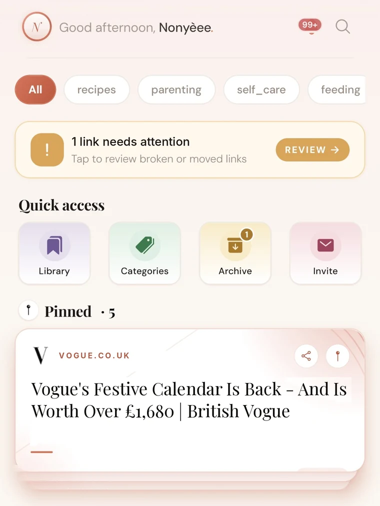 The LinkGo home screen with saved links from Vogue, Hargreaves Lansdown and Instagram.